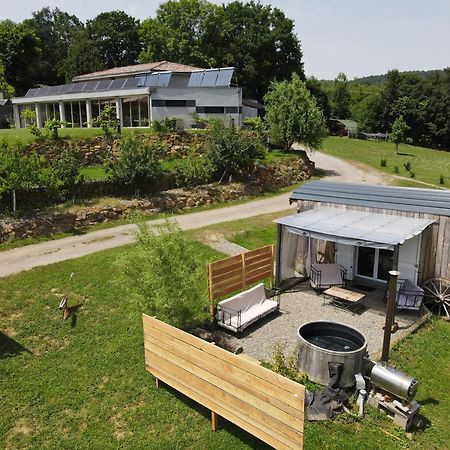 Les Milles Bottes Et Ses Roulottes Villa Encausse-les-Thermes Exterior foto