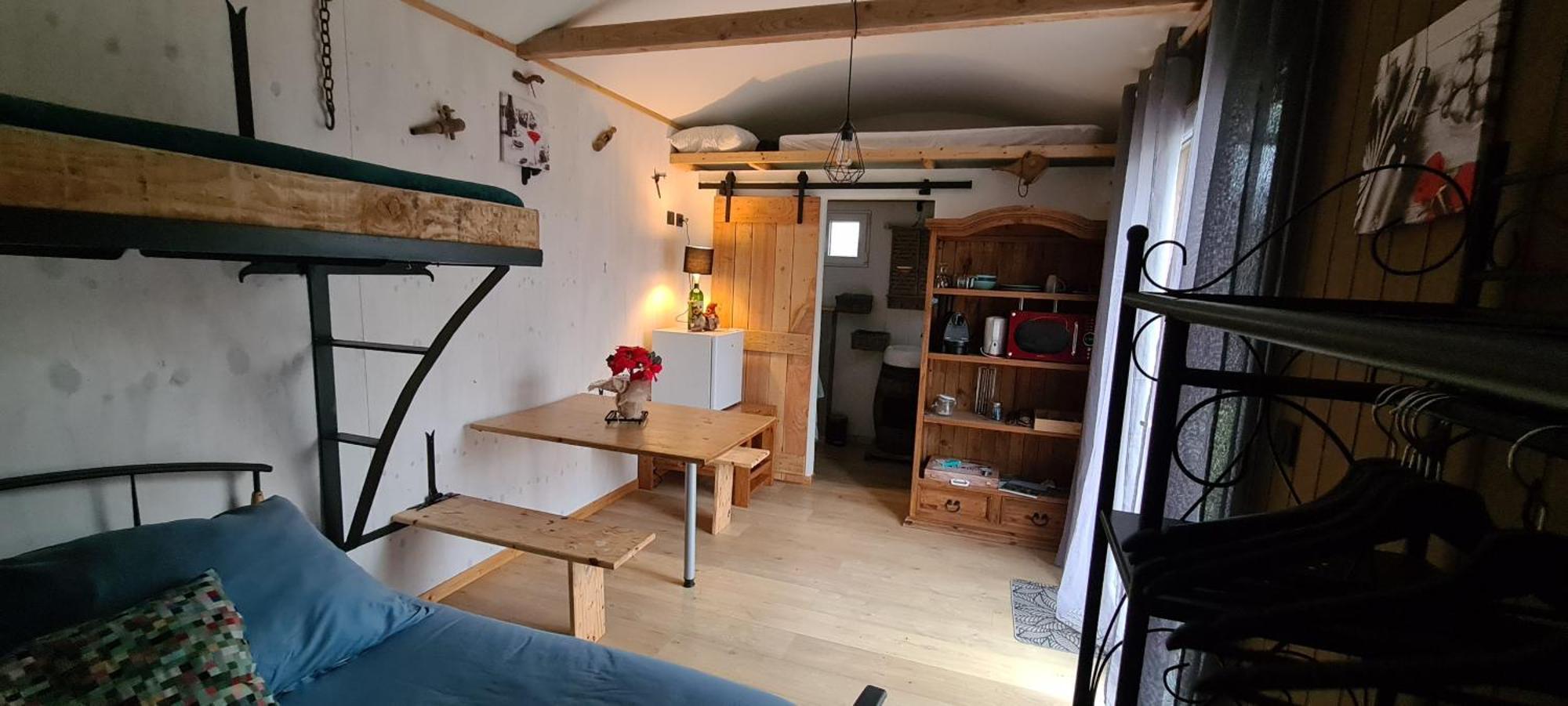 Les Milles Bottes Et Ses Roulottes Villa Encausse-les-Thermes Exterior foto